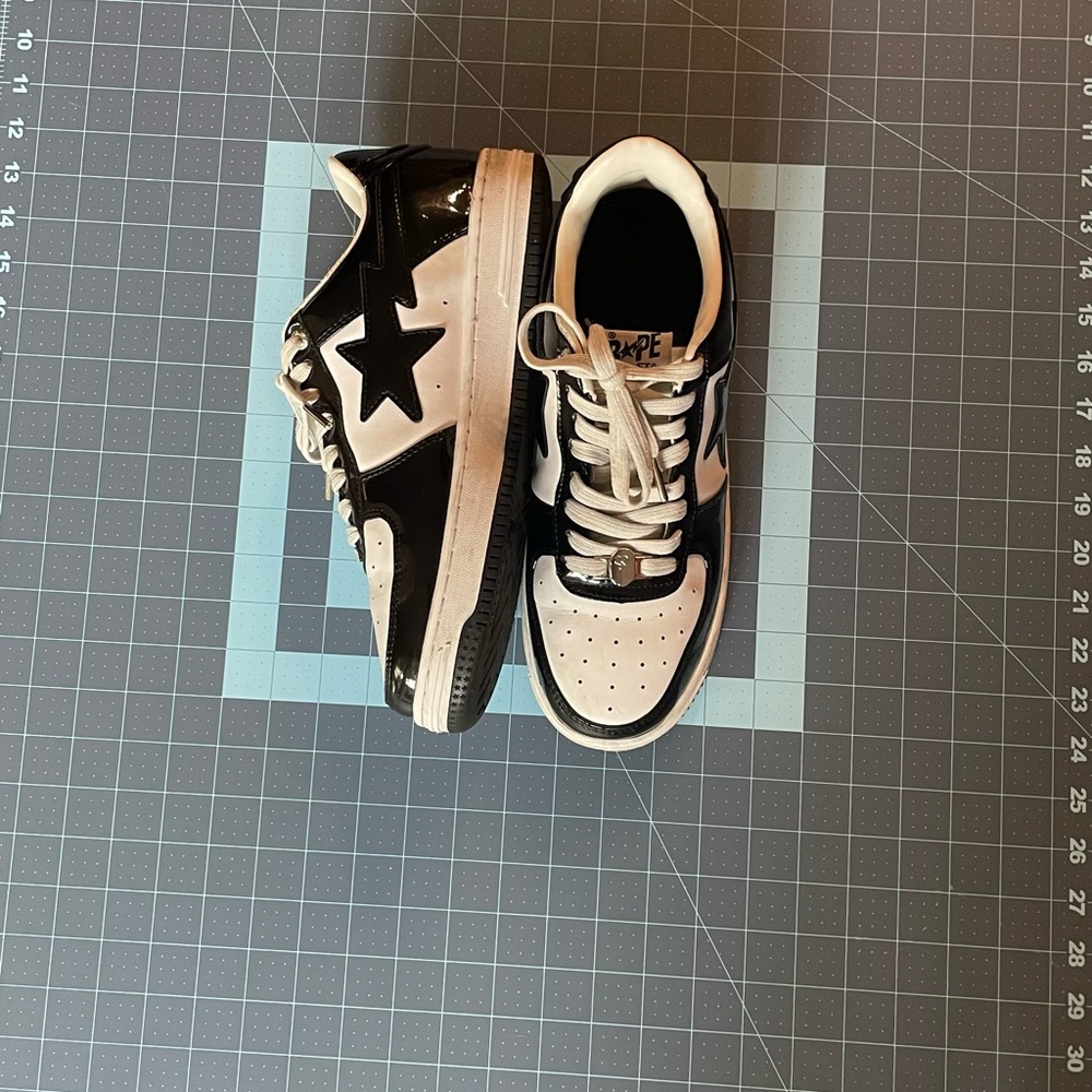 Bapestas worn with box
